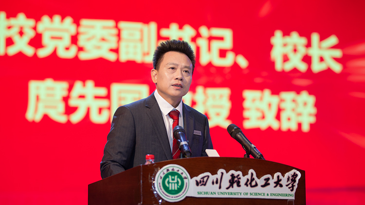 XCB_3247.jpg XCB_3247.jpg