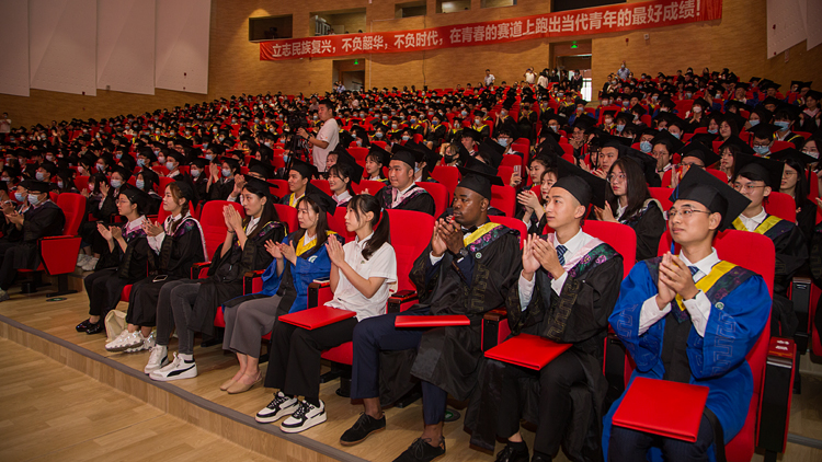 XCB_3296.jpg XCB_3296.jpg