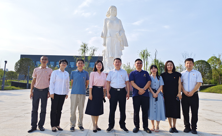 9-15党建聚合力 携手共发展2.jpg