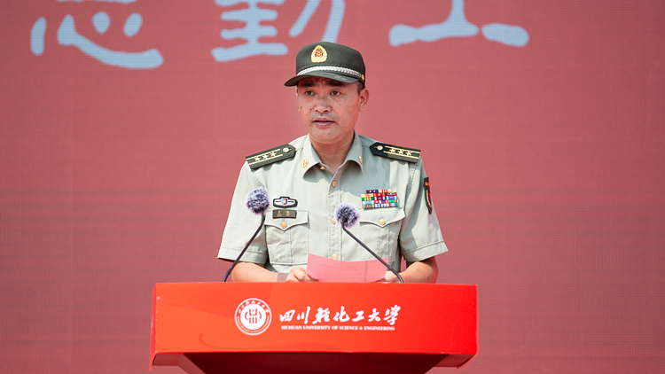 XCB_7091.jpg XCB_7091.jpg