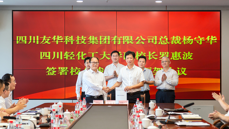 XCB_2154.jpg XCB_2154.jpg