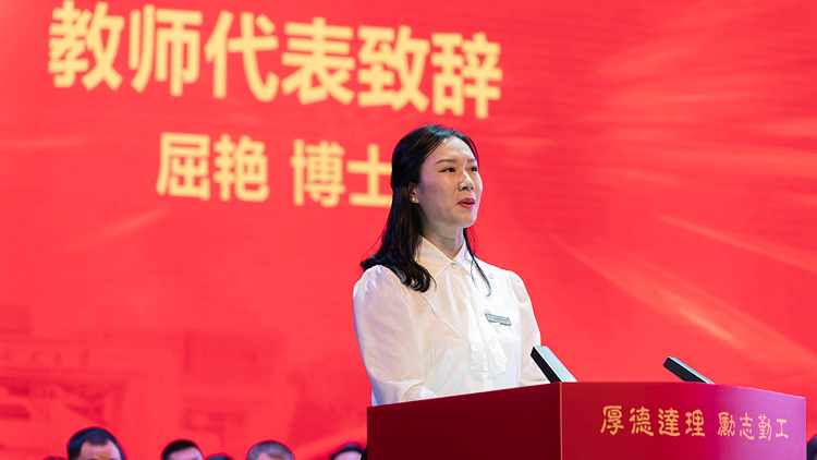 LJH_3893.jpg LJH_3893.jpg