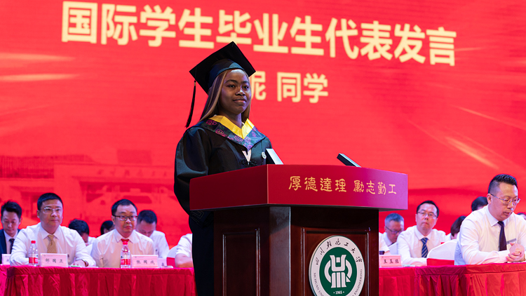 LJH_3912.jpg LJH_3912.jpg