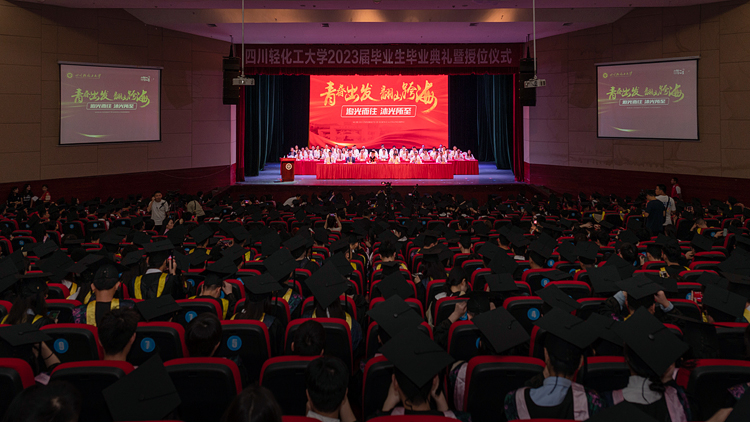 LJH_3814x.jpg LJH_3814x.jpg