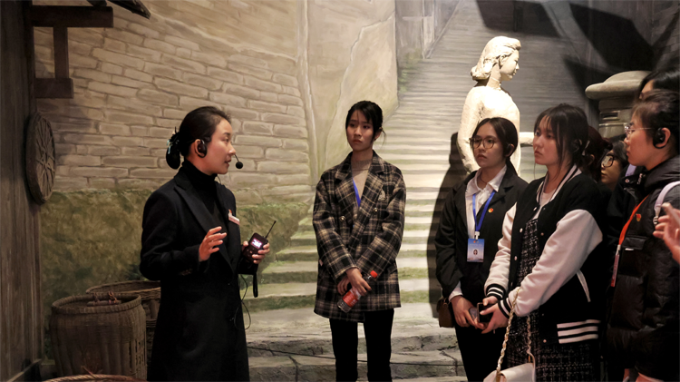 配图5江姐故居.png 配图5江姐故居.png