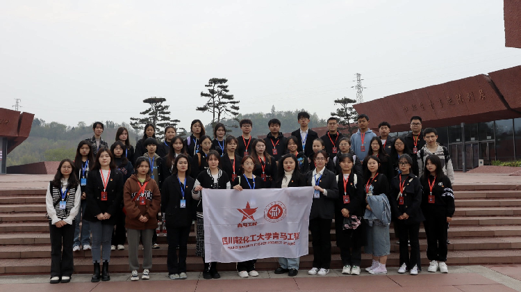 配图8合照.png 配图8合照.png