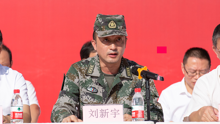 XCB_5209.jpg XCB_5209.jpg