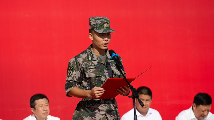 XCB_5127.jpg XCB_5127.jpg