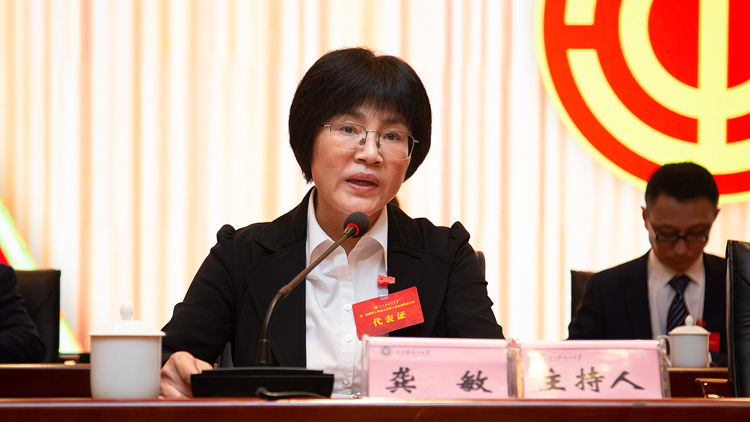 XCB_8198.jpg XCB_8198.jpg