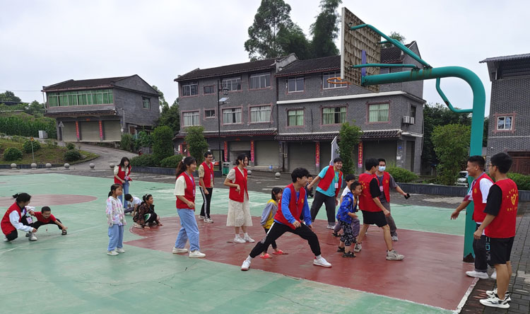 土木工程学院“筑梦者”志愿服务队开展“用心陪伴,守望成长”帮扶活动2.jpg 土木工程学院“筑梦者”志愿服务队开展“用心陪伴,守望成长”帮扶活动2.jpg