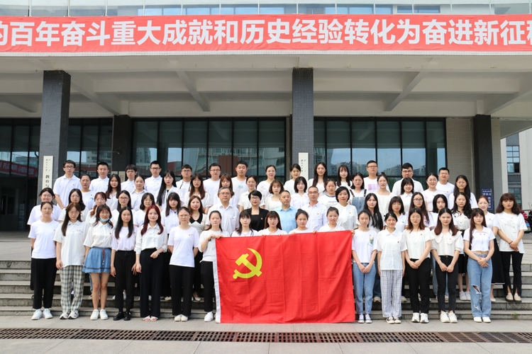 大合照2(1).jpg 大合照2(1).jpg