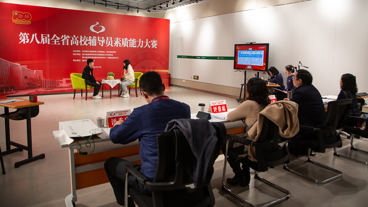 XCB_3176.jpg XCB_3176.jpg