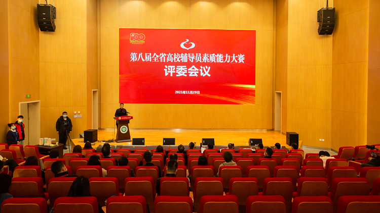 XCB_3083.jpg XCB_3083.jpg