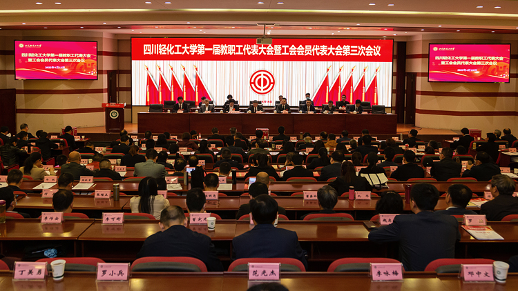 XCB_8494.jpg XCB_8494.jpg