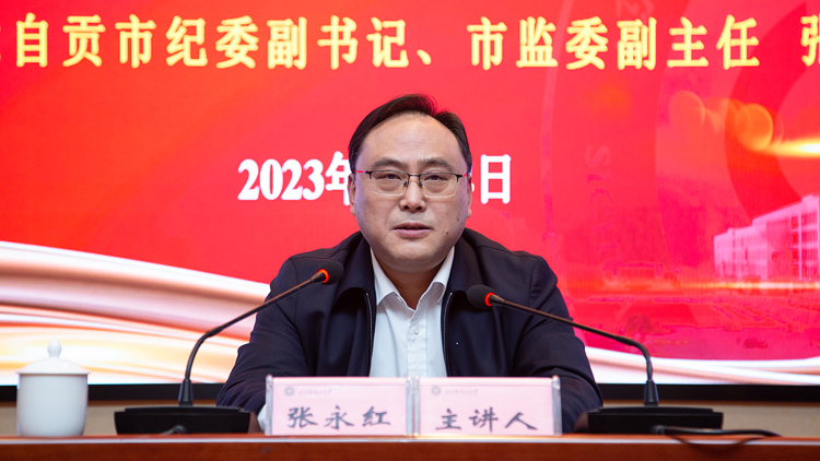 XCB_9197.jpg XCB_9197.jpg