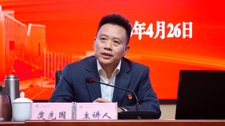 XCB_1031.jpg XCB_1031.jpg