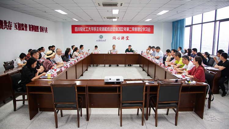 XCB_2902.jpg XCB_2902.jpg