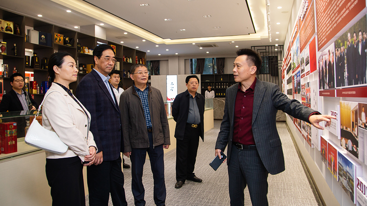 XCB_4255.jpg XCB_4255.jpg