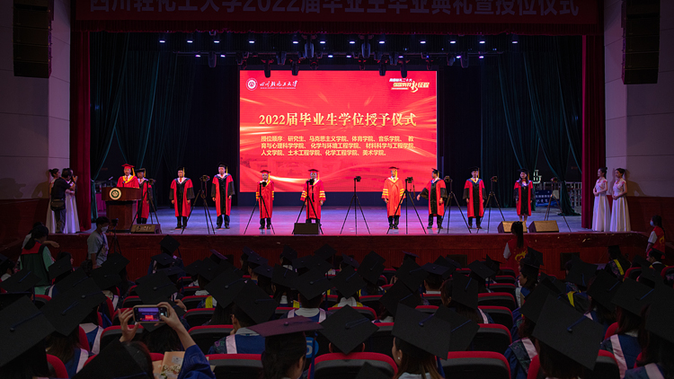 DSC_8052.jpg DSC_8052.jpg