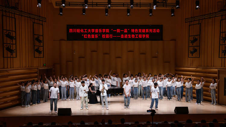 YAM_1975.jpg YAM_1975.jpg