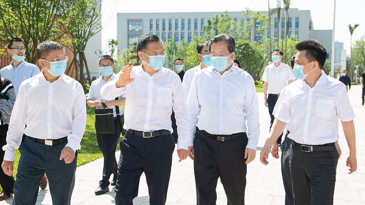 XCB_0210.jpg XCB_0210.jpg