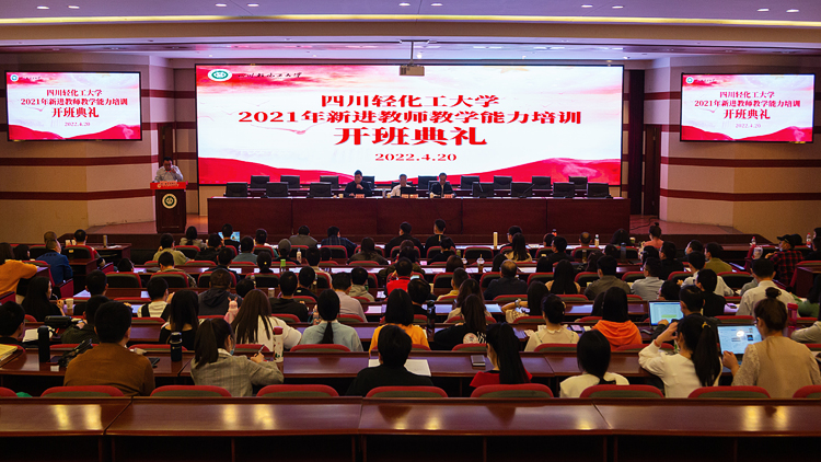 XCB_9722.jpg XCB_9722.jpg