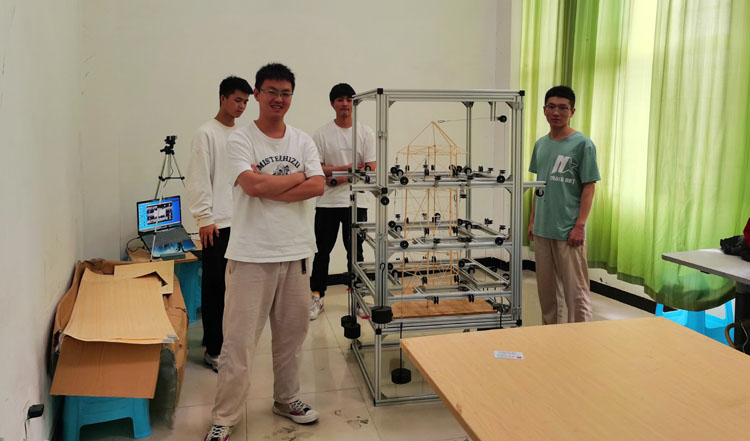 土木工程学院在第七届四川省大学生结构设计竞赛中喜获佳绩2.jpg