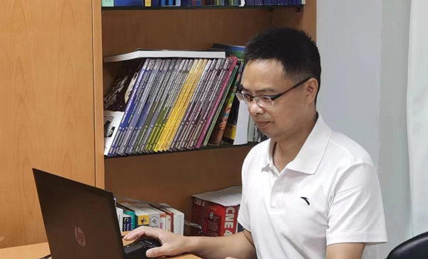 17优秀导师-自信学院-周顺勇.jpg 17优秀导师-自信学院-周顺勇.jpg