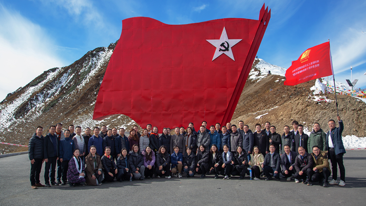 XCB_3312.jpg XCB_3312.jpg