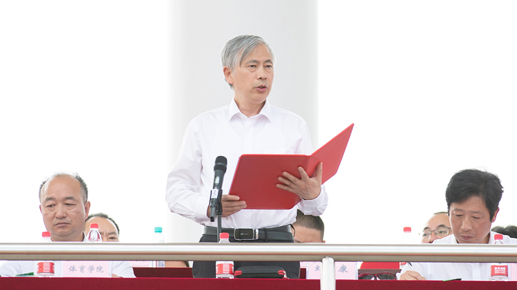 XCB_4193.jpg XCB_4193.jpg