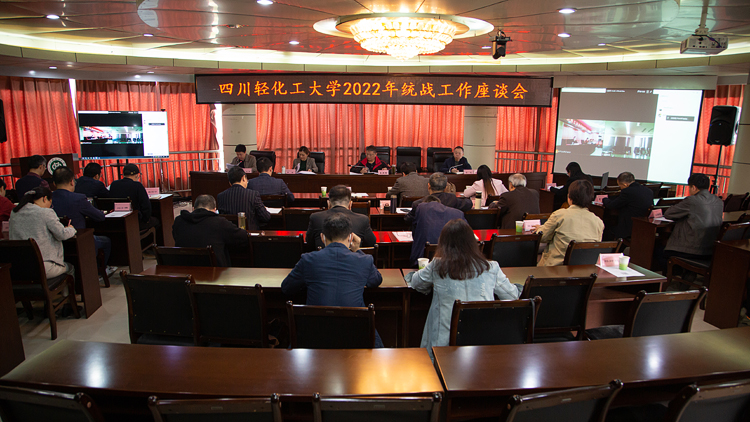 XCB_6315.jpg XCB_6315.jpg