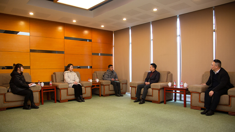 XCB_9380.jpg XCB_9380.jpg