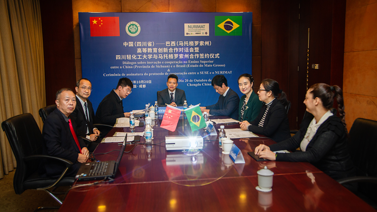 750-10.jpg 750-10.jpg