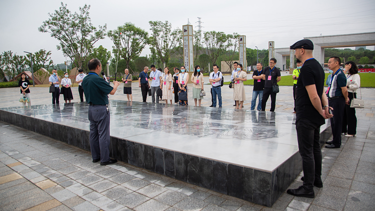 XCB_4075.jpg XCB_4075.jpg