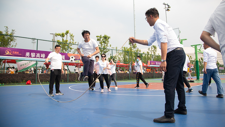 XCB_0908.jpg XCB_0908.jpg