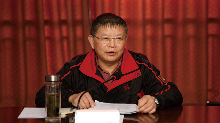 XCB_7280.jpg XCB_7280.jpg