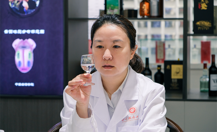 师德建设先进个人 边名鸿.png