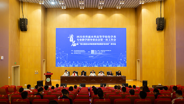 XCB_8875.jpg XCB_8875.jpg