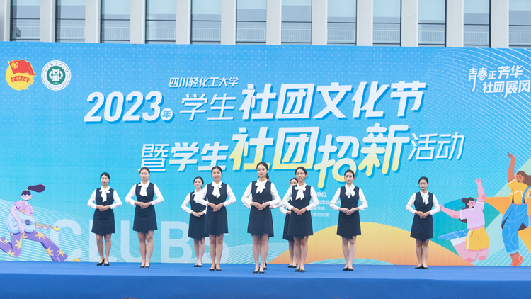 ZYX-4549.jpg ZYX-4549.jpg