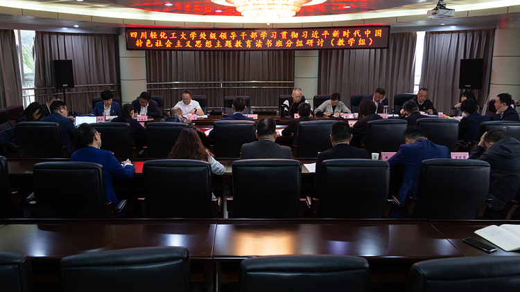 XCB_1007.jpg XCB_1007.jpg