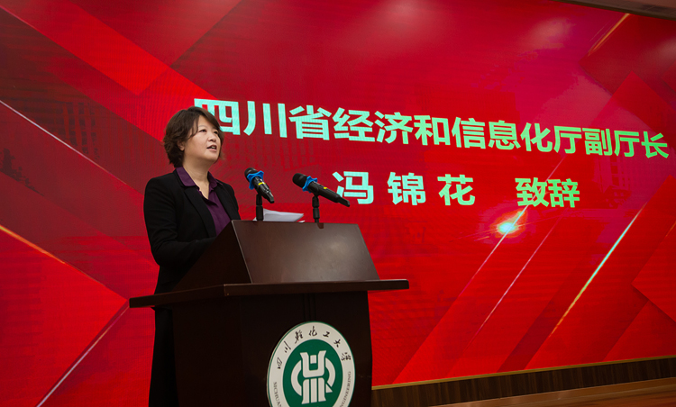 XCB_0662.jpg XCB_0662.jpg