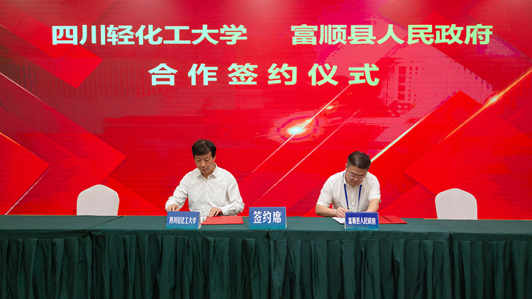 XCB_0738.jpg XCB_0738.jpg