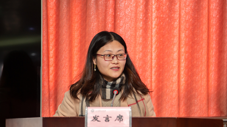 XCB_6009.jpg XCB_6009.jpg