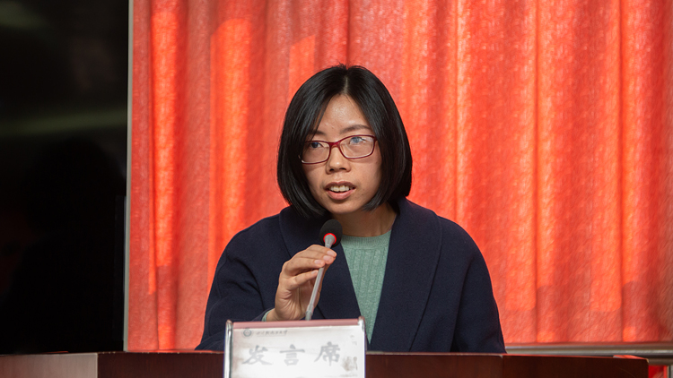 XCB_5995.jpg XCB_5995.jpg