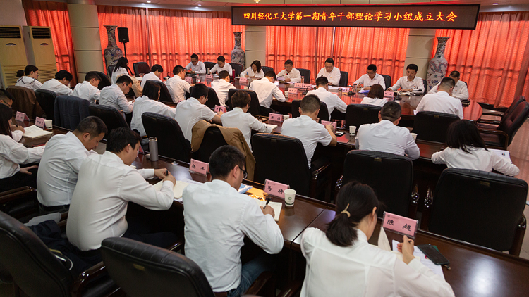 XCB_6473.jpg XCB_6473.jpg