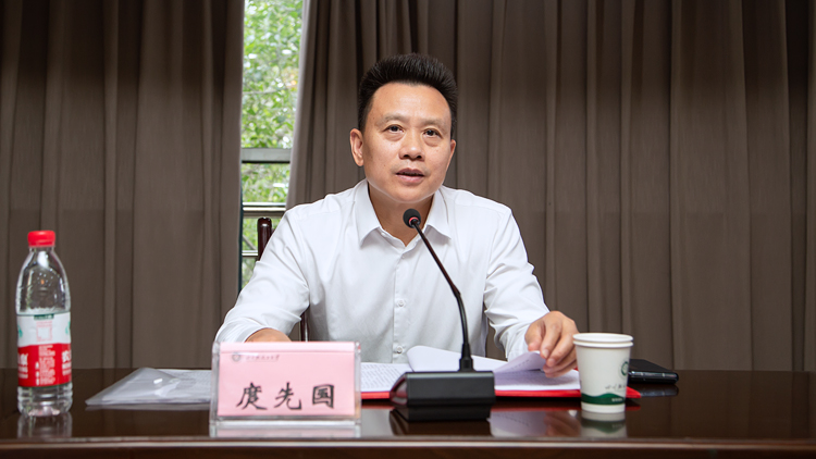 XCB_2230.jpg XCB_2230.jpg