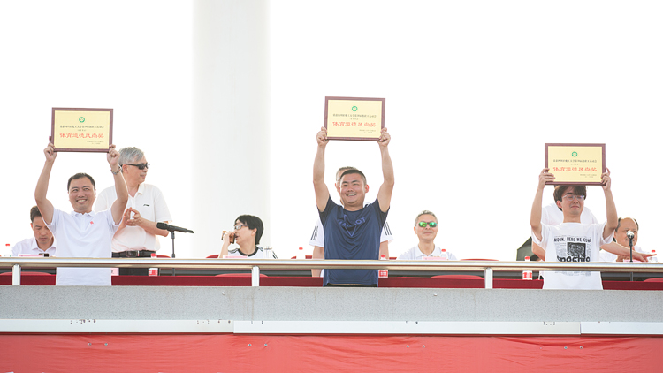 XCB_1685.jpg XCB_1685.jpg