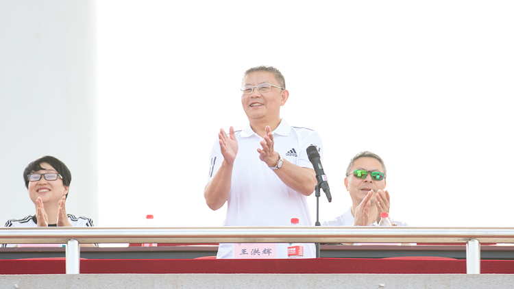 XCB_1798.jpg XCB_1798.jpg