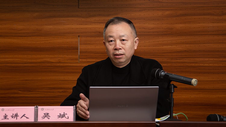 XCB_8212.jpg XCB_8212.jpg