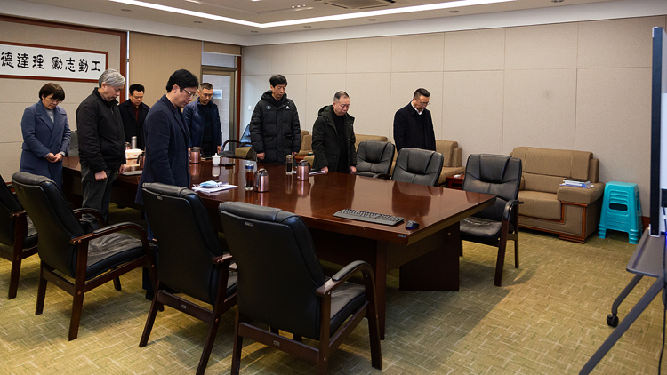 XCB_8270.jpg XCB_8270.jpg